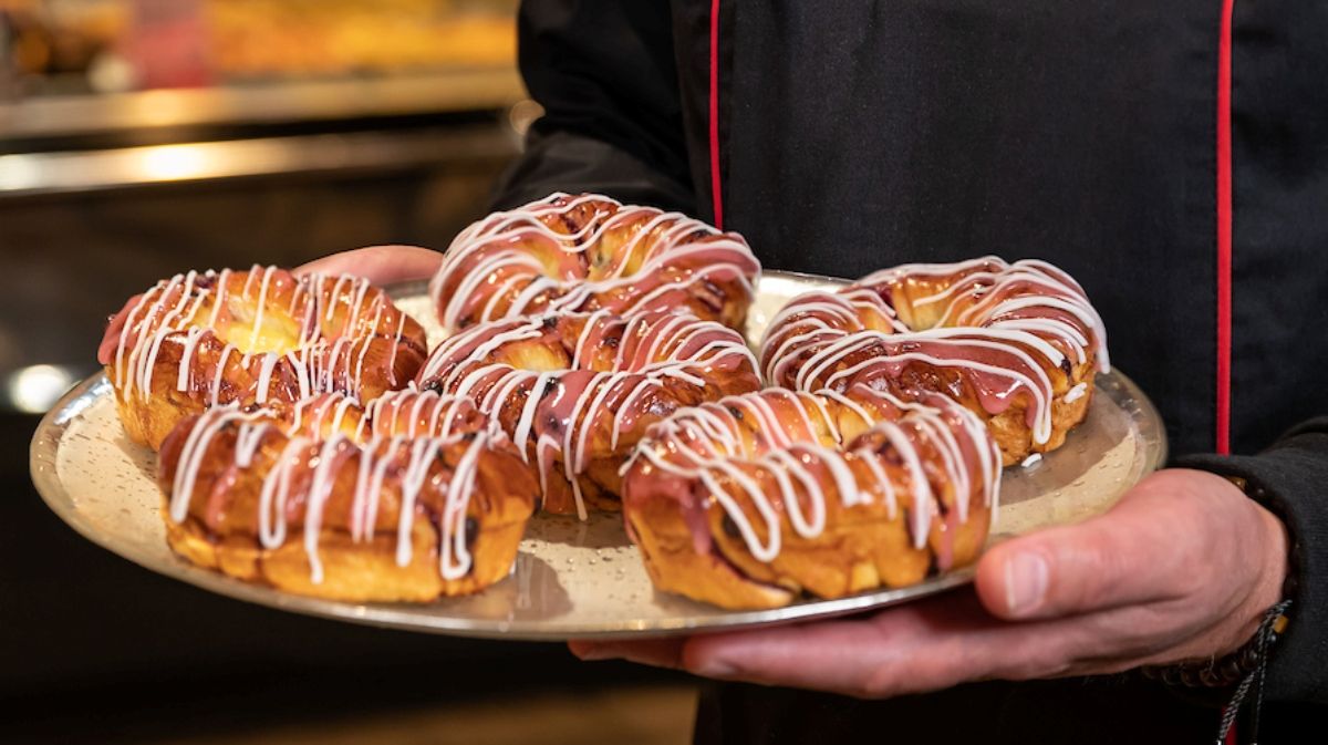 В Киеве чек «Сільпо» предсказал рождение ребенка, а потом в честь девочки назвали булочку