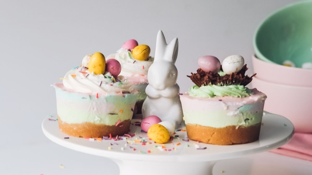 Благодатный огонь, Агнец Божий, яйца, паски, куличи и традиции праздника: что нужно знать про Пасху 2021 и ее символы