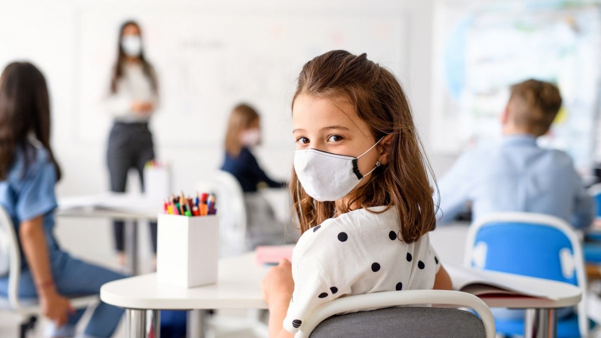 В Киеве открывают школы и сады после локдауна: продлят ли учебный год на лето