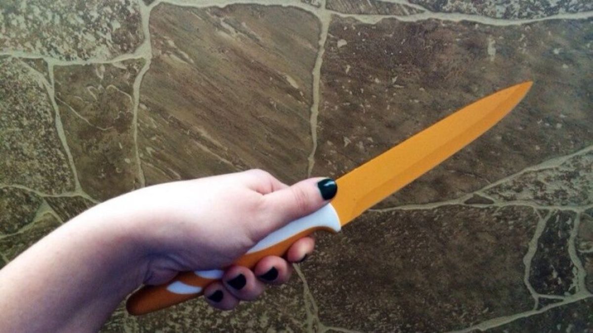 Под Киевом женщина ударила ножом в сердце своего сожителя