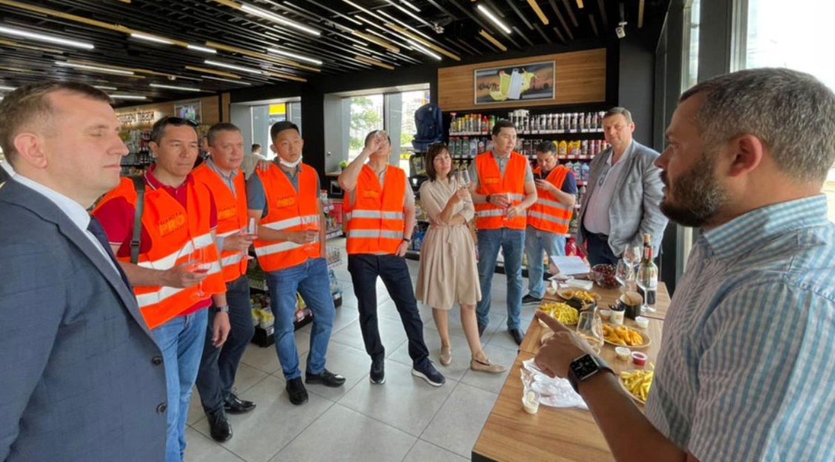 Клиенты чувствуют премиальность "БРСМ": что думают казахские нефтеритейлеры об украинской сети АЗК