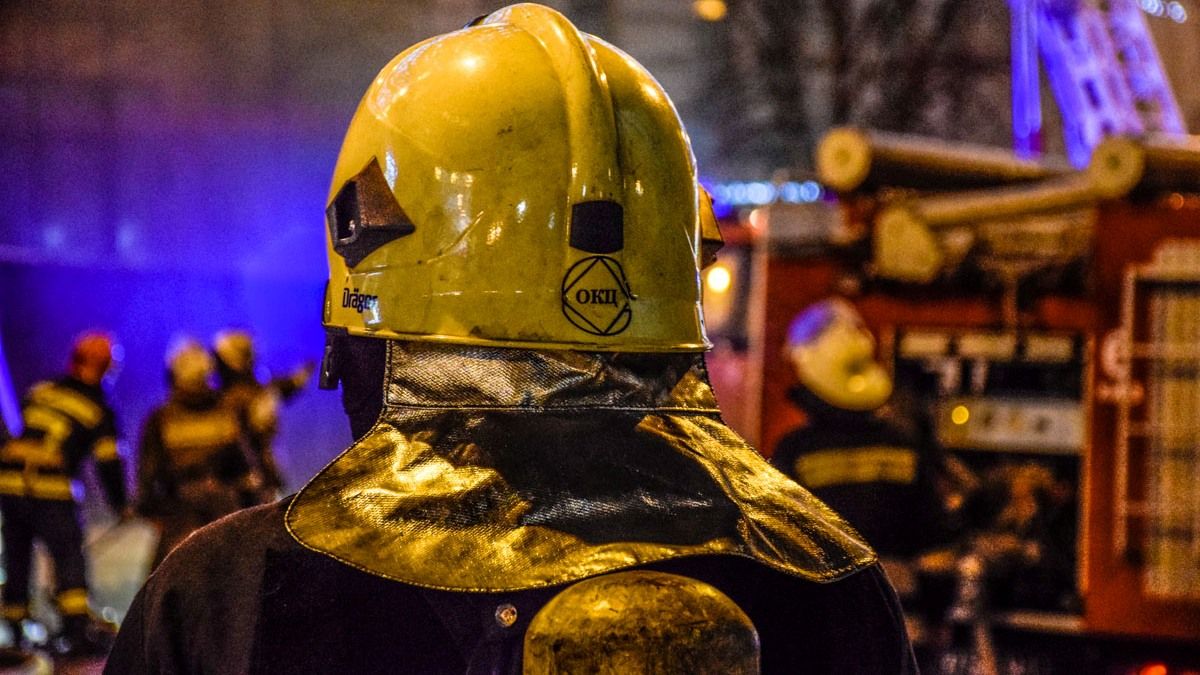 В Киеве в Днепровском районе загорелась квартира