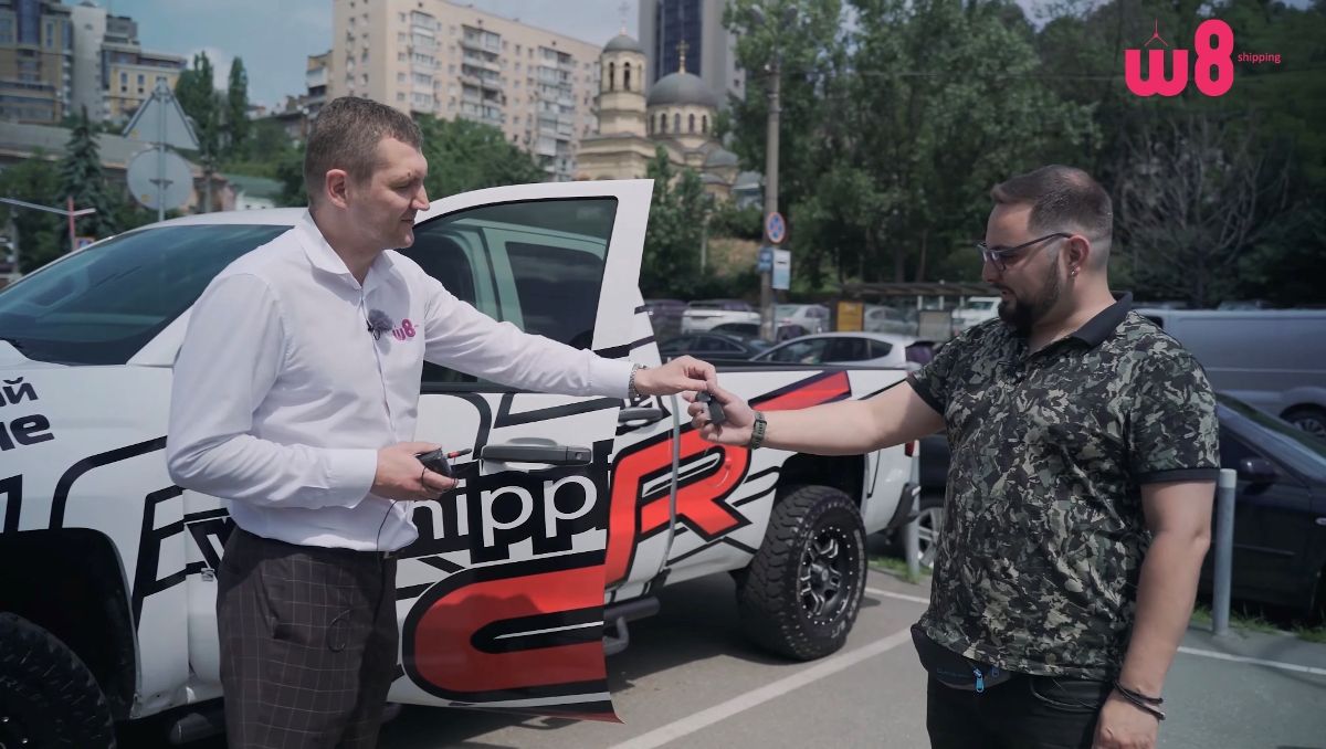 Масштабный розыгрыш авто от W8 Shipping: победитель не сразу поверил своему счастью