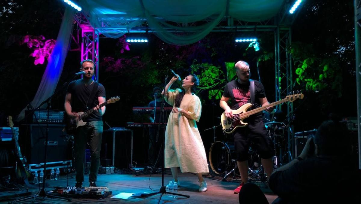 В Киеве после долгого перерыва в творчестве выступила группа «Крихітка»: как это было