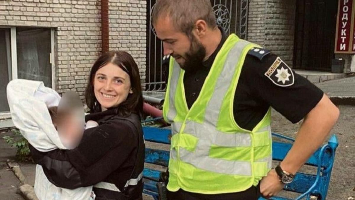 В Киеве пьяный мужчина потерял своего двухмесячного ребенка во время прогулки