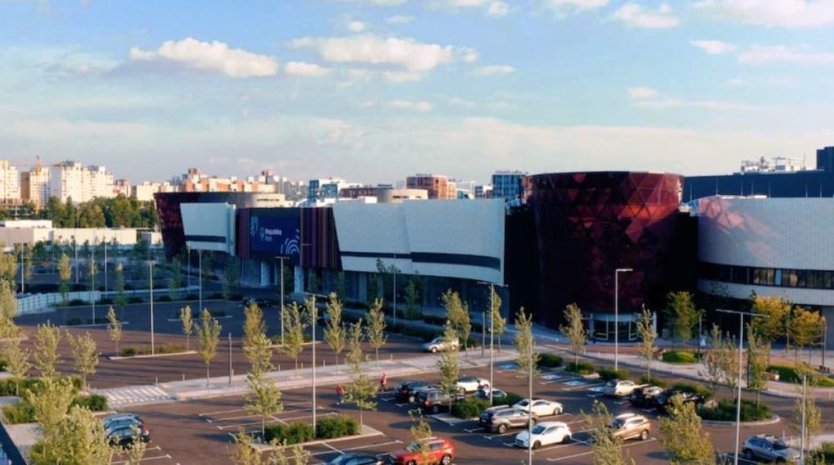 Стало известно, когда в Киеве откроют самый большой в Европе ТРЦ Respublika Park и что там будет