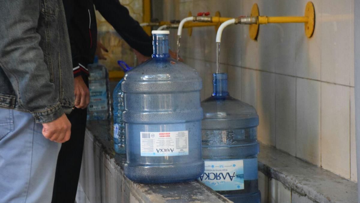 В Киеве до 12 октября будут отключать воду: где, когда и кому сделать запасы