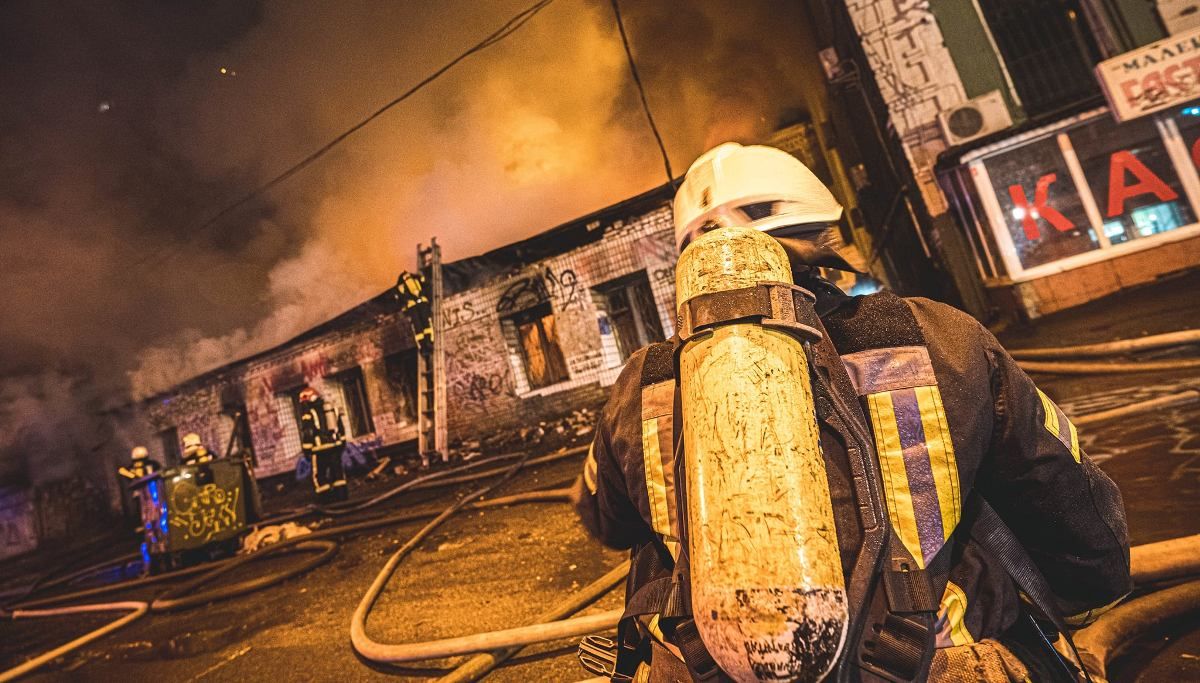 Масштабный пожар в Шевченковском районе: горели 400 квадратов