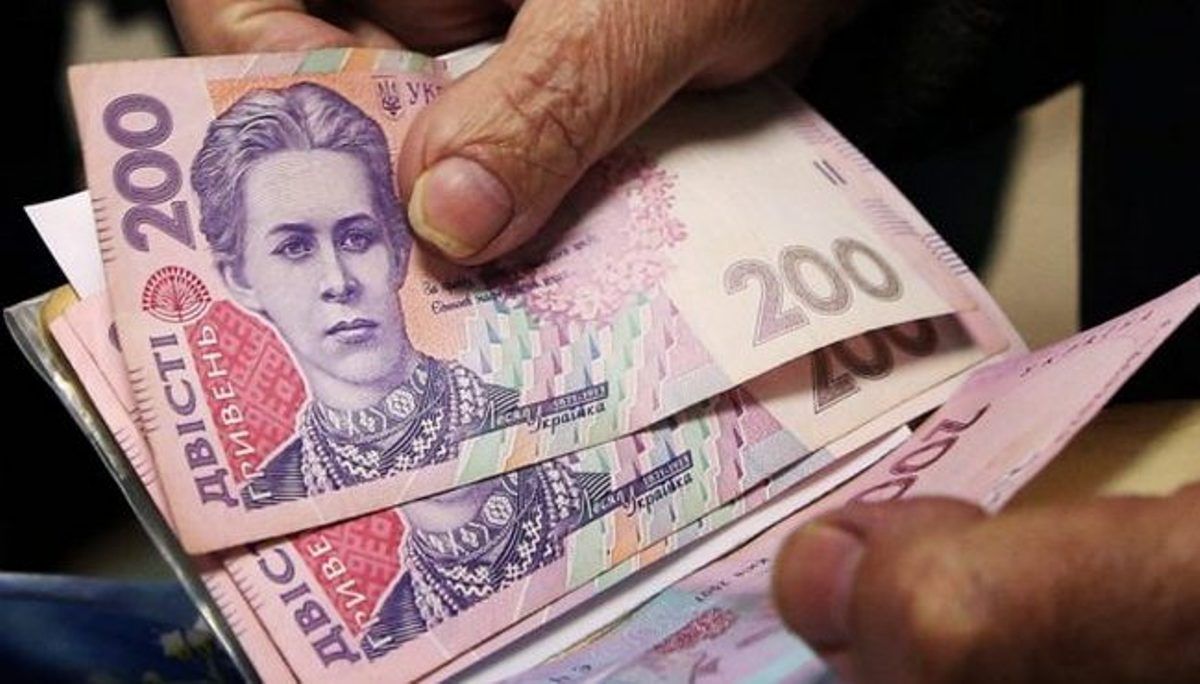 В Киеве под видом соцработниц женщины проникли в квартиру и ограбили 91-летнего дедушку