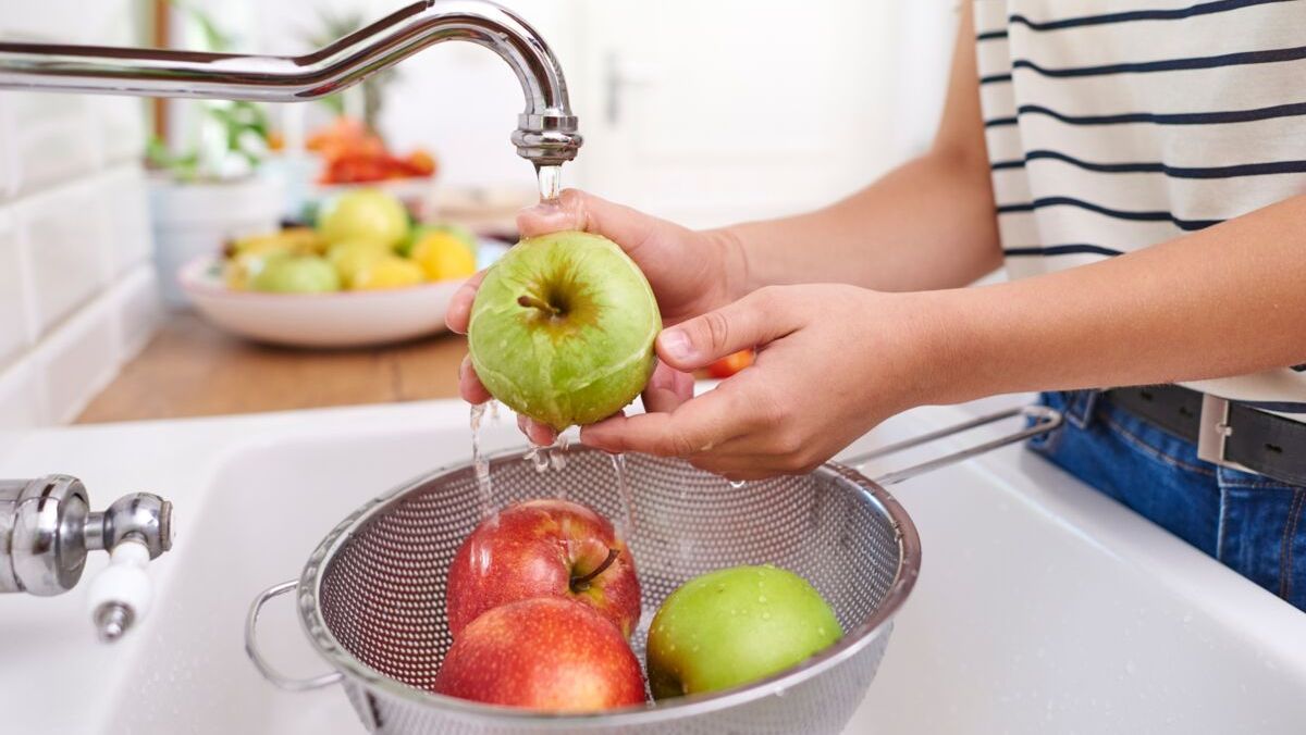 Где в Киеве купить свежие фермерские яблоки, тыкву и ягоды: адреса