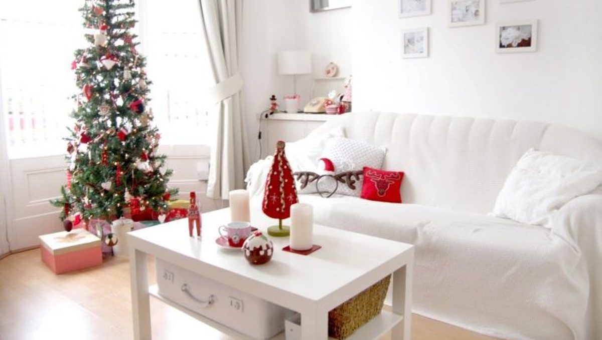 Подготовка дома к Новому году 2022:  как освободить пространство и украсить квартиру к празднику