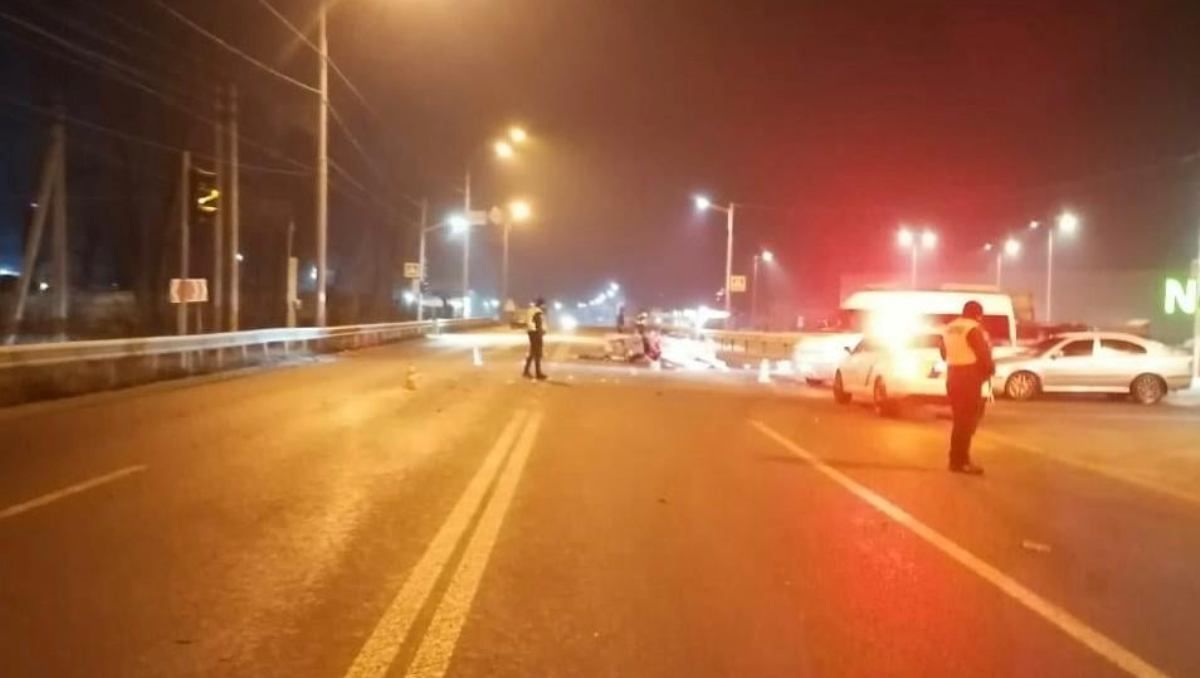 Под Киевом полицейский устроил смертельное ДТП: погибли парень и девушка