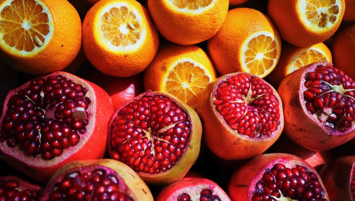 Где в Киеве купить сладкие мандарины, хурму, зимние яблоки и спелый гран