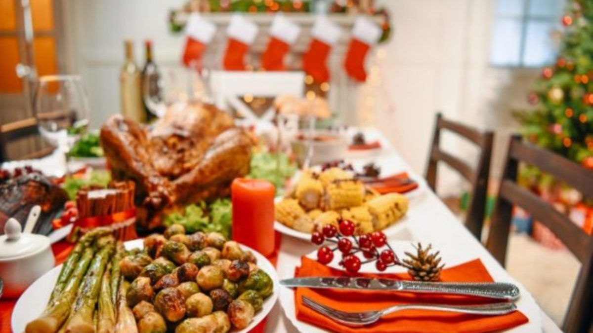 Для тех, кто откладывал готовку до последнего: классические рецепты закусок и блюд на Новый год 2022