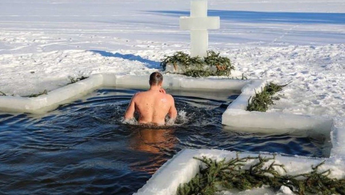 Красивые поздравления с Крещением 2022 для родных, друзей и коллег