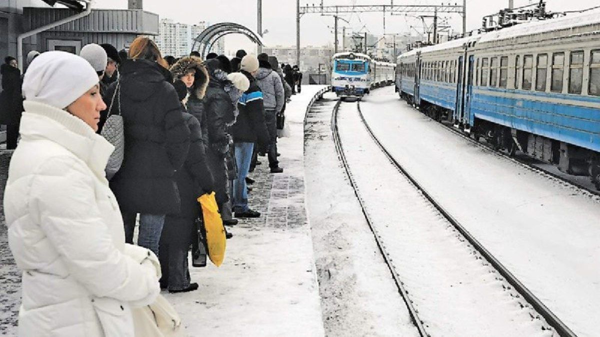 В Киеве на три дня отменили рейсы городской электрички: список