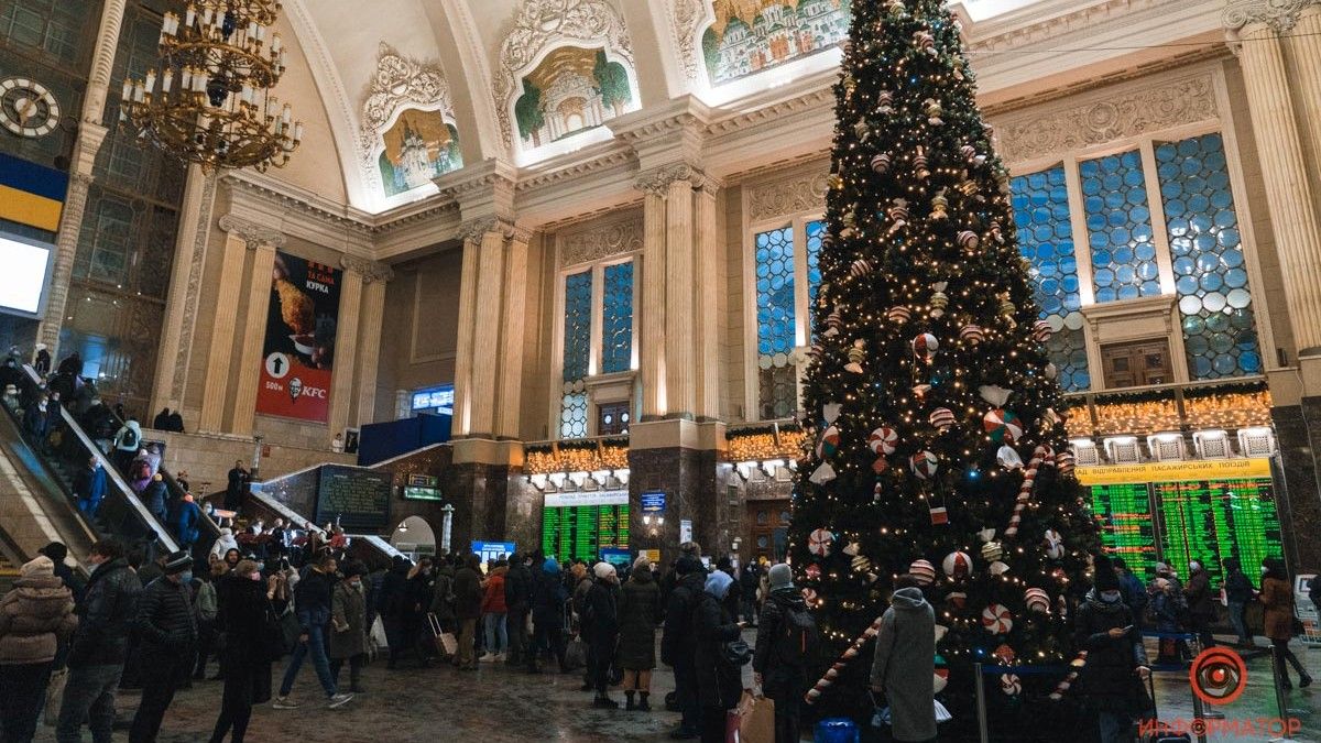 В Киеве на Центральном ЖД вокзале установят новый эскалатор за 13 миллионов гривен