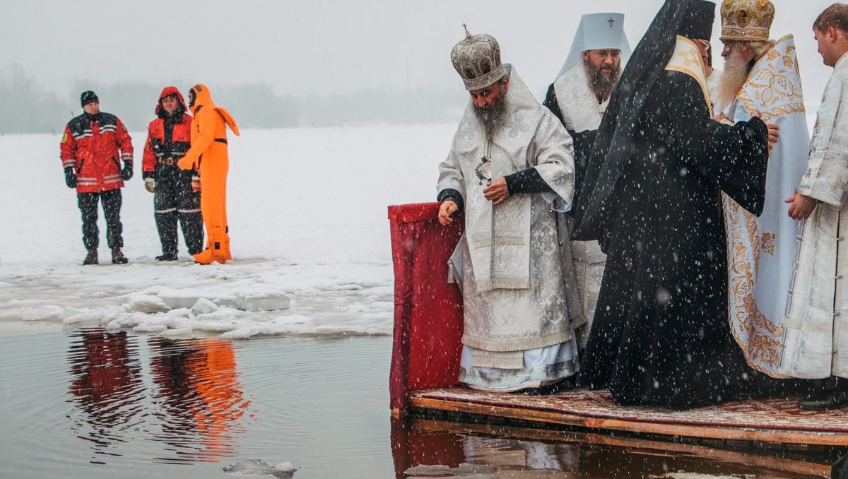 Где в Киеве на Крещение 2022 пройдет церемония освящения воды с массовыми гуляниями