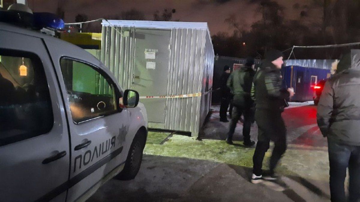 В Киеве в Печерском районе на стройплощадке зарезали мужчину: подробности убийства