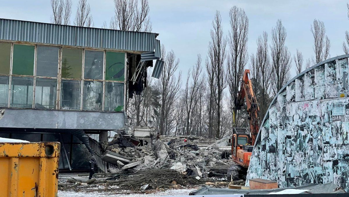 Создательница "Куража" Алена Гудкова встретилась с Зеленским из-за скандала со сносом павильона 19 на ВДНГ