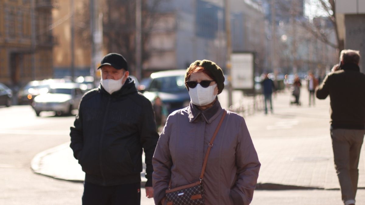 В Украине на выходных в два раза сократилось число новых случаев COVID-19: Киев продолжает лидировать