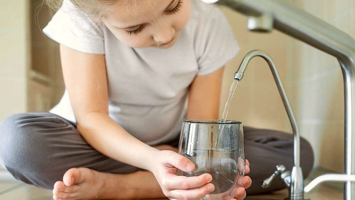 В Киеве несколько улиц остались без холодной воды: где случились аварии в сети