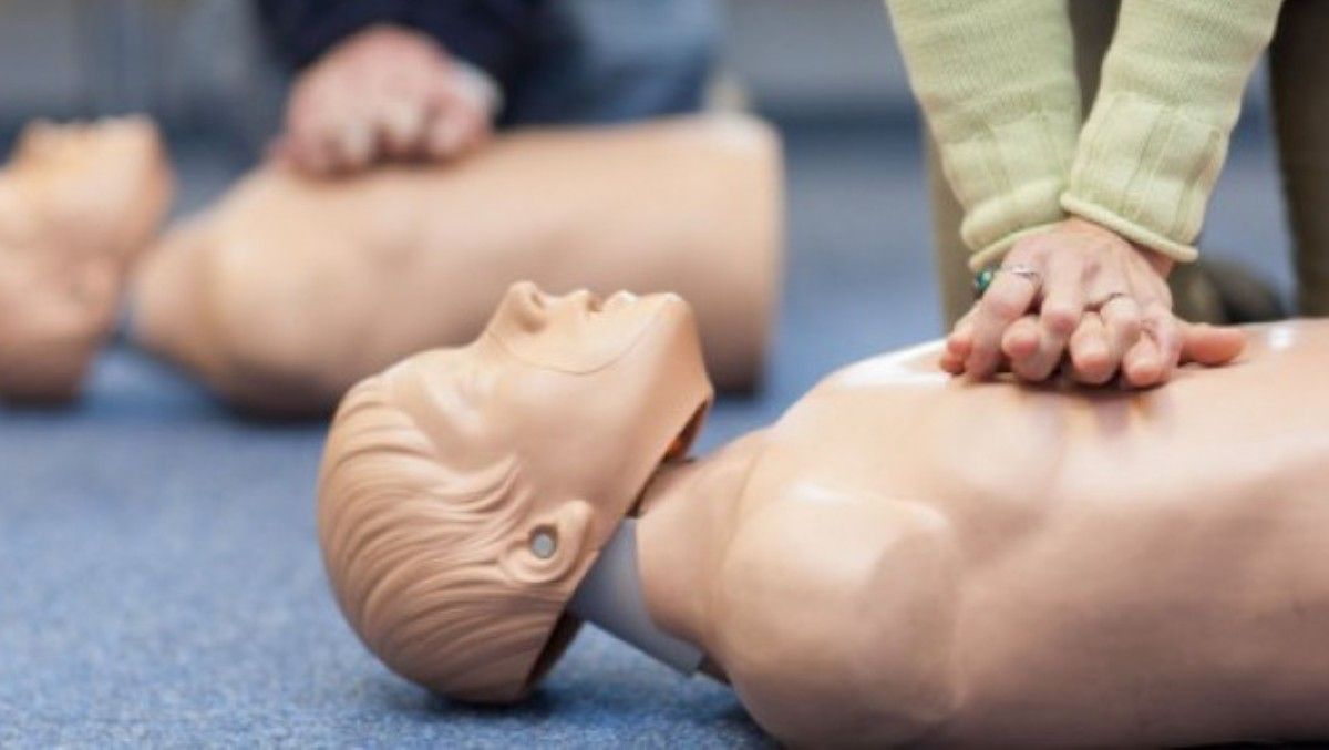 На вокзалах Украины будут учить оказывать домедицинскую помощь: когда пройти курс в Киеве