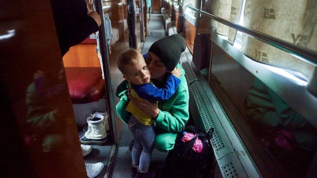 Что делать, если у вас требуют деньги за проезд эвакуационным рейсом "Укрзалізниці"