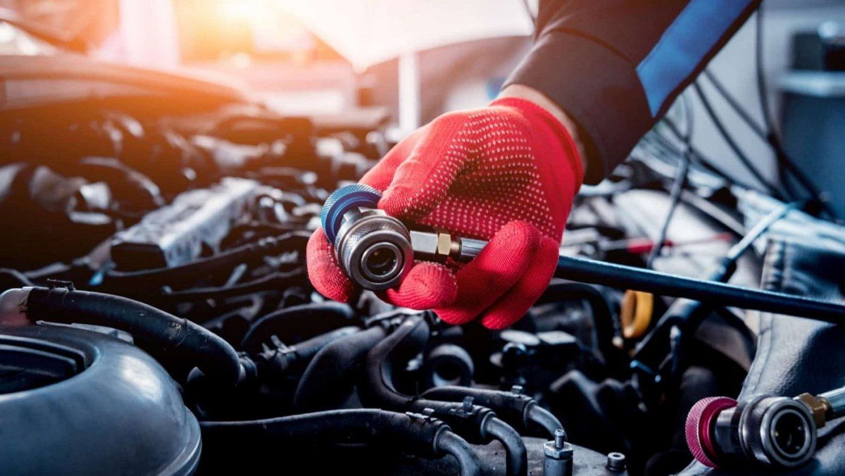 Как подготовить автомобиль к весне: заправка кондиционера