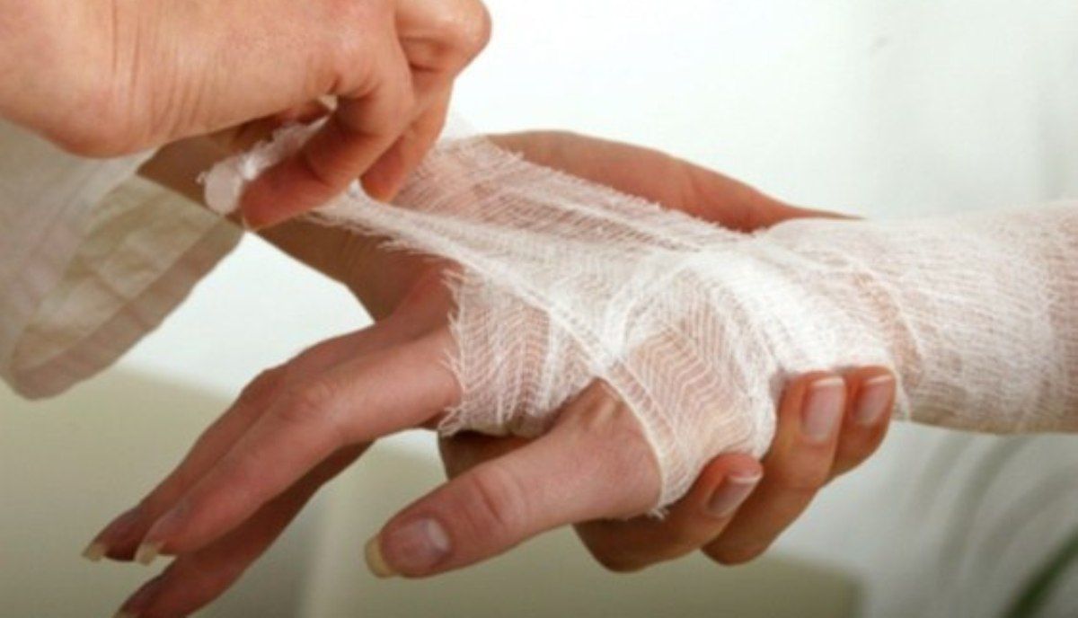 Как оказать первую помощь при колотых, резаных или огнестрельных ранениях