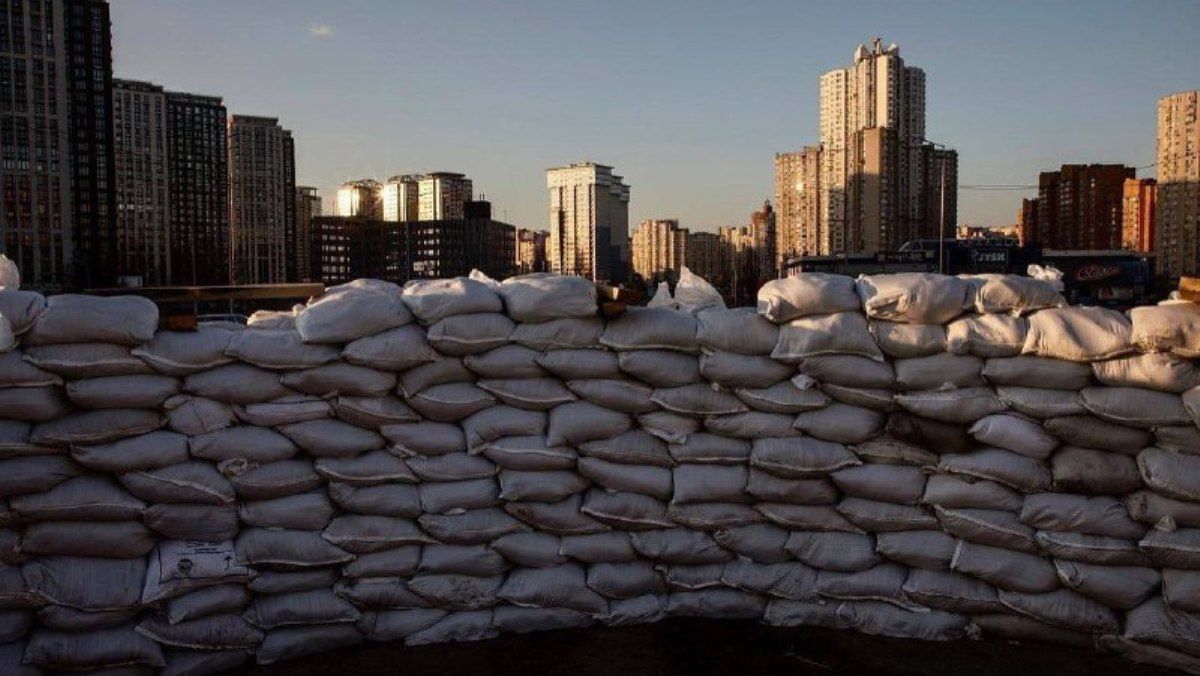 Киев продолжает принимать эвакуированных из горячих точек области: как прошла ночь на 13 марта