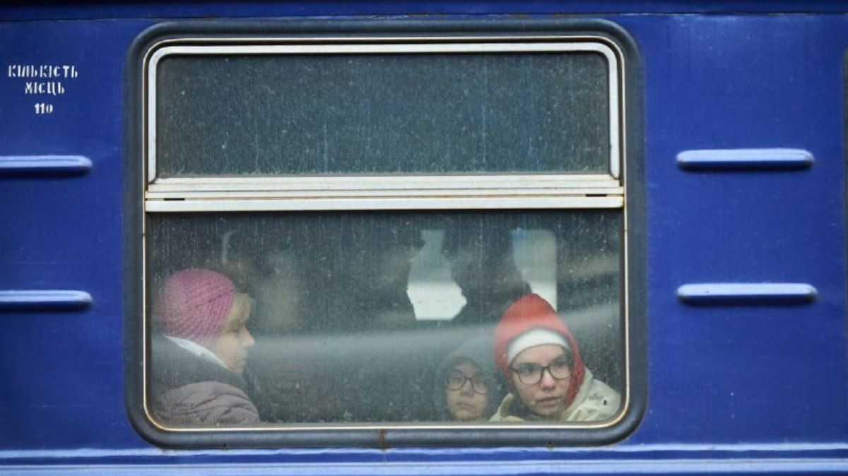 Эвакуационные рейсы поездов Укрзалізниці на 15 марта: когда и куда можно уехать из Киева