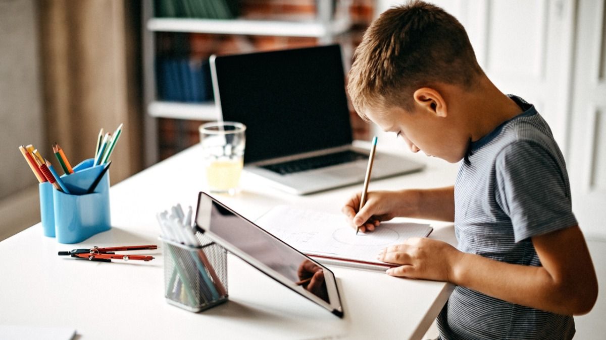 Киев готовят к возобновлению учебного процесса в школах