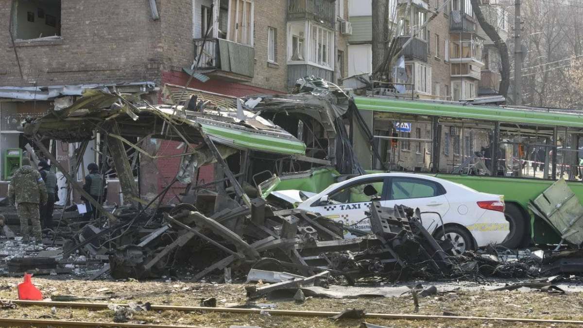 Сколько мирных жителей погибло в Киеве во время обстрелов города