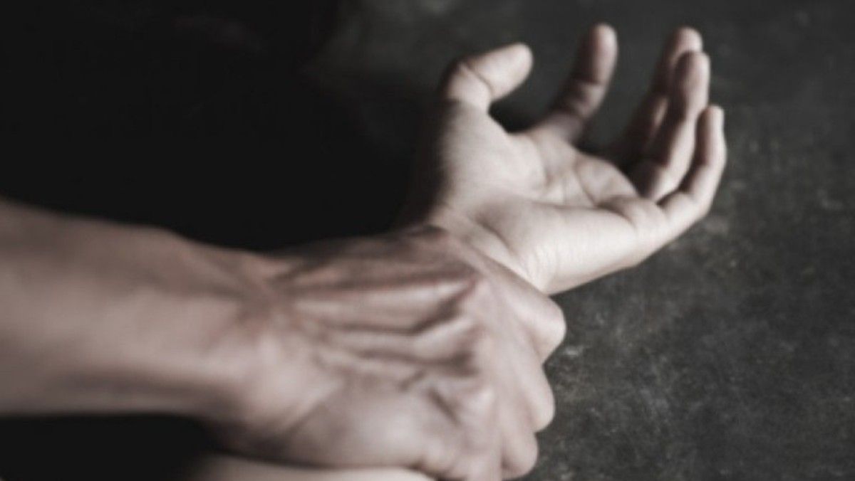 В Киевской области пьяный оккупант ворвался в дом, убил мужа и насиловал жену на глазах у ребенка