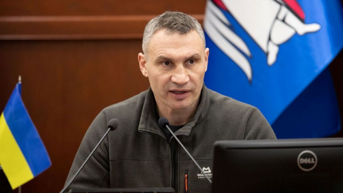 Возвращаться в Киев пока опасно: Кличко