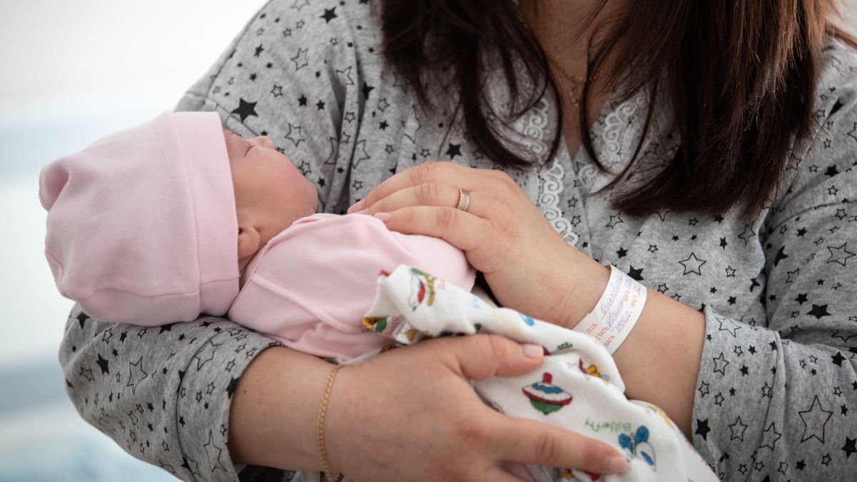 В Киеве за 40 дней войны родилось более тысячи детей