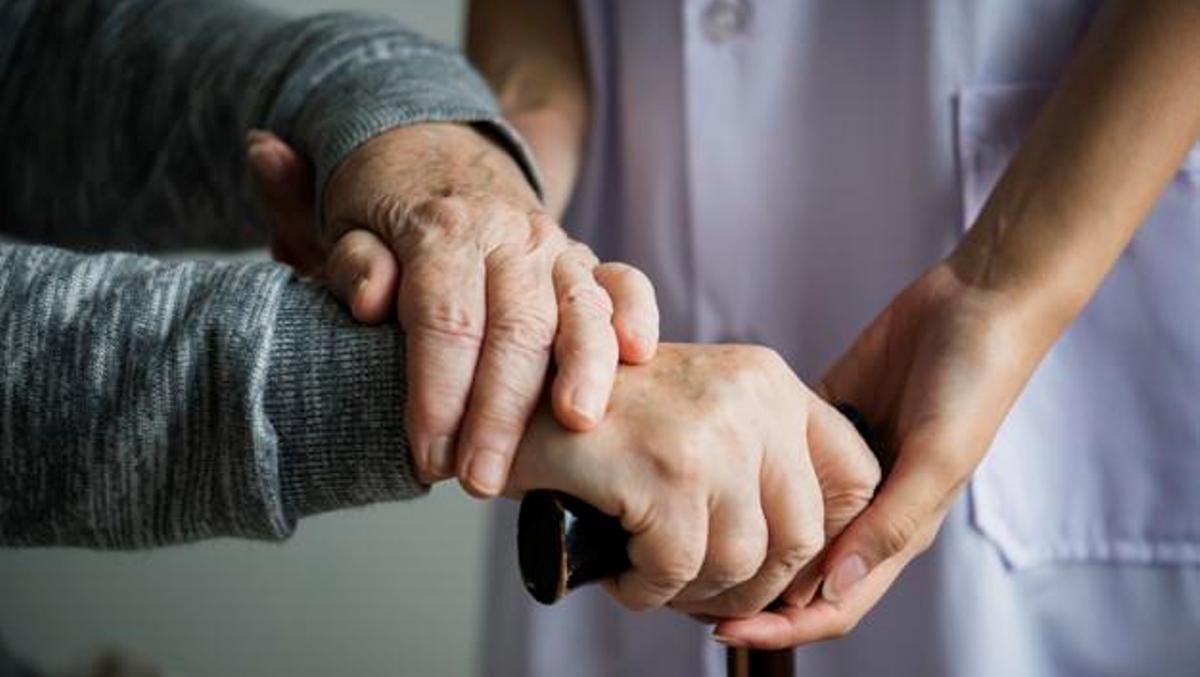 В Киеве запускают бесплатную патронажную службу, хоспис и центр физической реабилитации