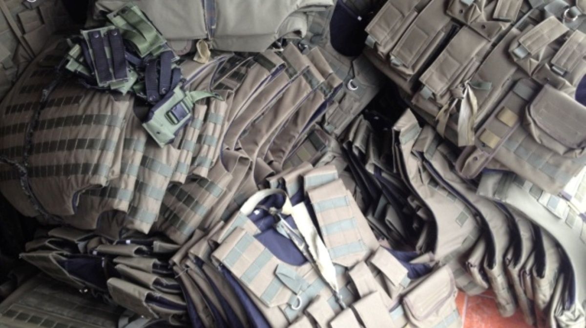 В Киеве мужчина предлагал волонтерам перевозку экипировки для ВСУ и украл снаряжения на полмиллиона гривен