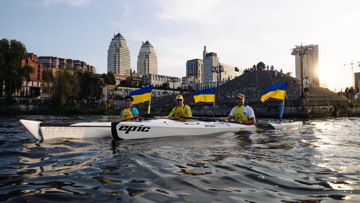 В Киеве приглашают переселенцев на бесплатные прогулки на каяках и сапах