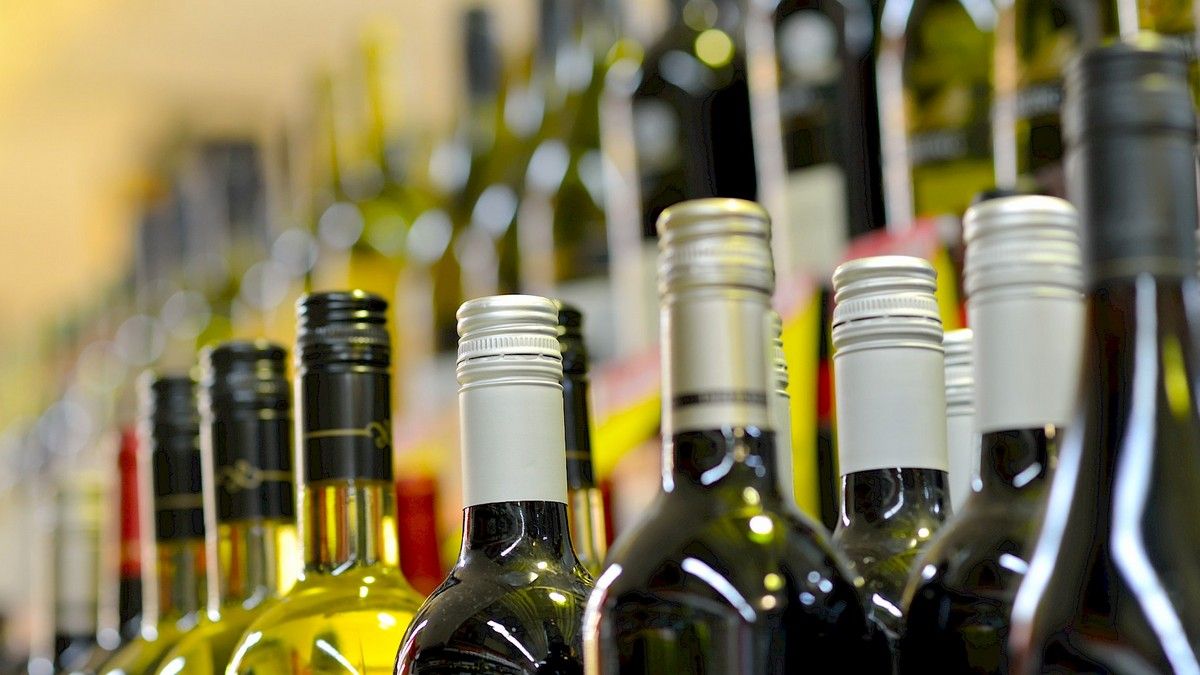 В Киеве продлили время продажи алкоголя