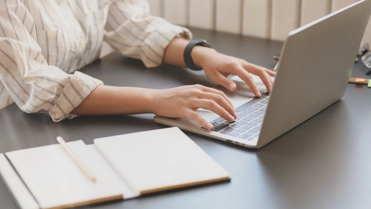 В Киеве для переселенцев организовали консультации по справкам, льготам и работе: где и как получить