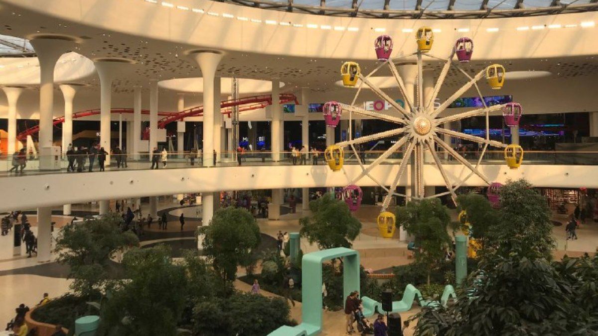 У Києві в ТРЦ міняють умови работи та планують закрити дитячі майданчики через ракетний удар по Кременчуку