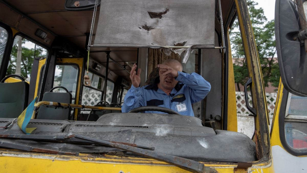 Віталій Кличко показав історію київських водіїв, які рятували людей з Бучі, Гостомеля та Ворзеля