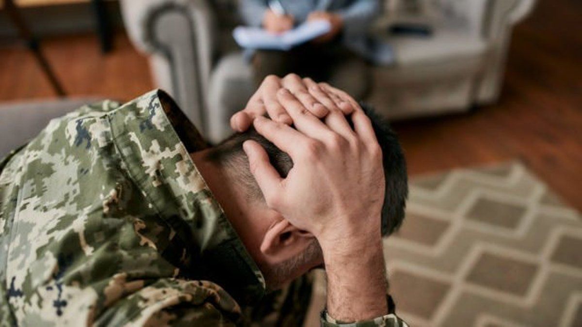 У Києві безкоштовно допомагають тим, хто перебував у зоні бойових дій, був в окупації ти переживає втрату: де і коли пройти курс підтримки