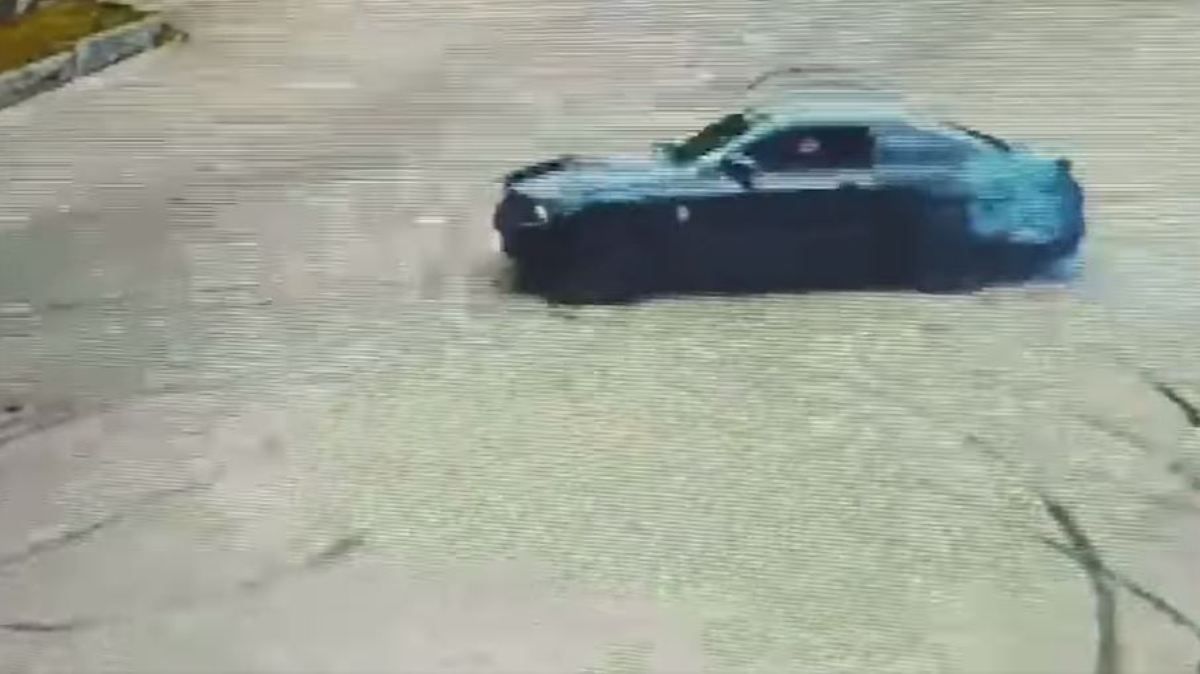 На Київщині оштрафували дріфтера та забрали авто на майданчик тимчасового тримання