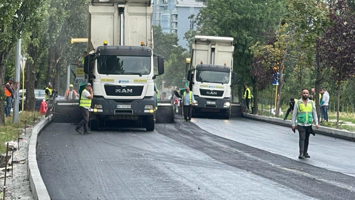 У Києві відновили проїзд вулицею Ентузіастів : але ремонт ще триває