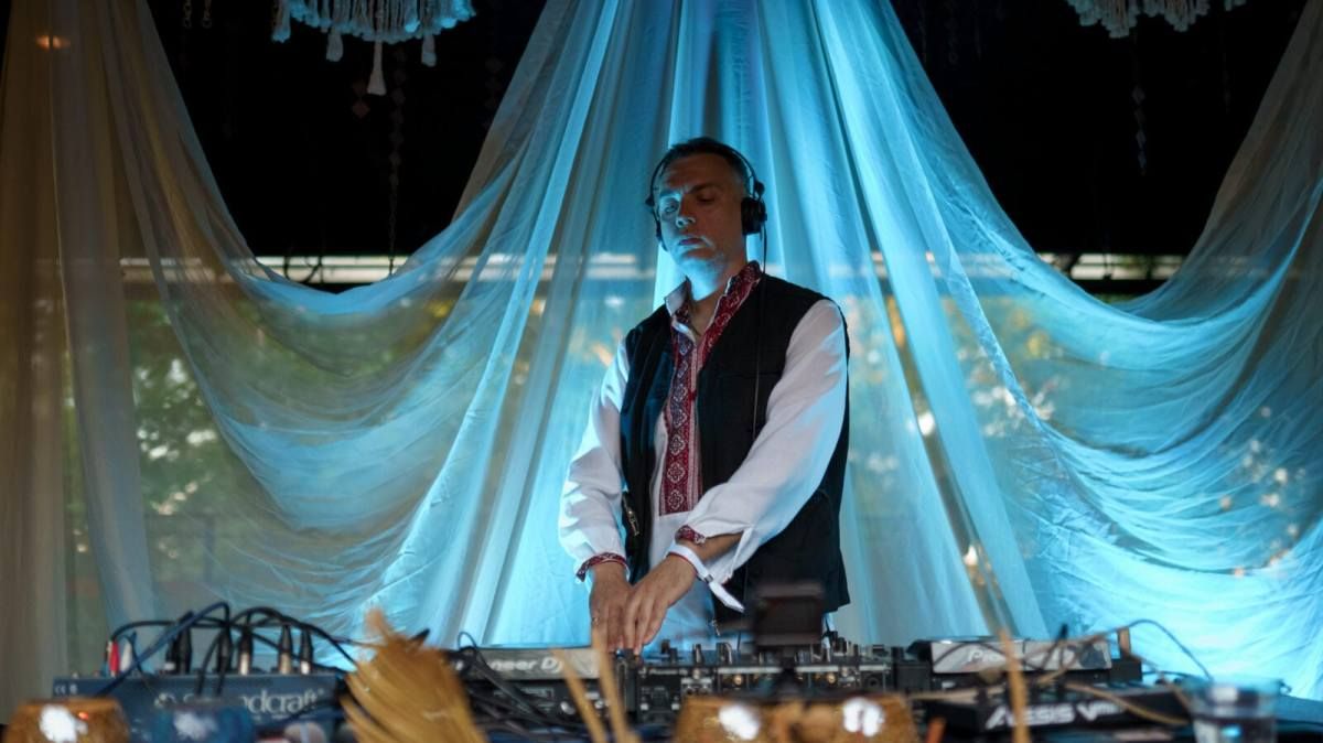 У Києві Kureni повернулися у благодійному форматі: на першому івенті зібрали 300 000 грн для ЗСУ