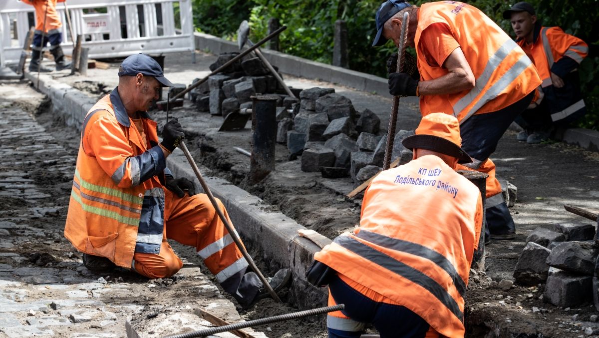 Коли у Києві планують завершити капітальний ремонт Подільського узвозу