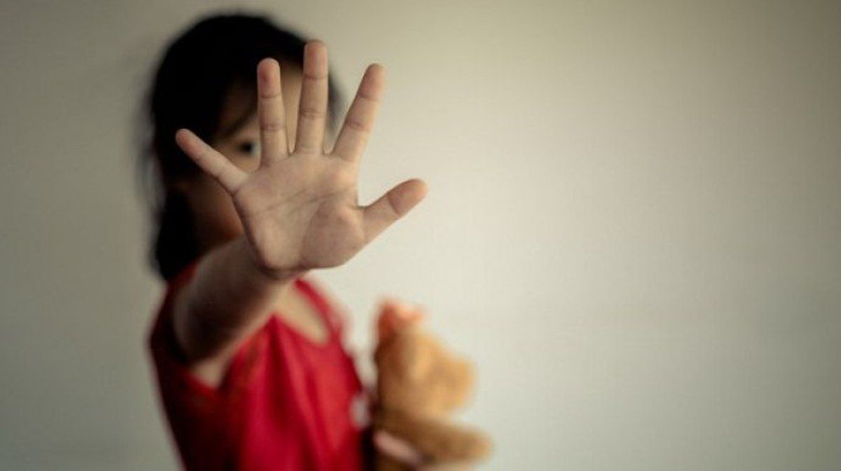 У Києві жінка знімала свою 5-річну доньку для порно